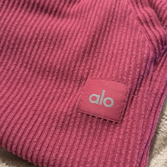 Alo Yoga Muse Limited Edition Burgundy Truffle Sweatpants Size Large - Picture 3 of 9